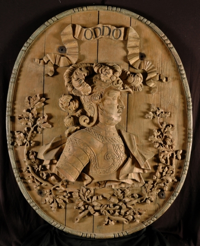 Il restauro dei 12 Medaglioni lignei raffiguranti la dinastia Savoia. Oddone